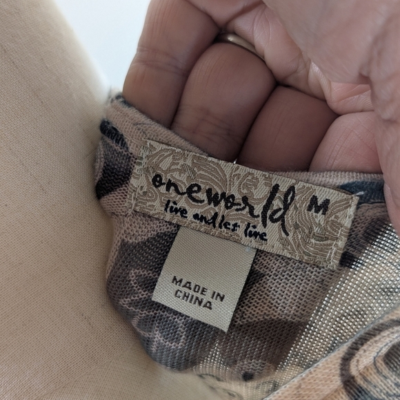 ONE WORLD Women's Size Medium Multicolor Patterned Tunic with Green Lace Hem - Picture 9 of 12